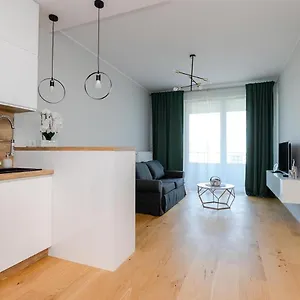 https://warszawa-mokotow-2-bedroom-apartament.warsawhotelspoland.com